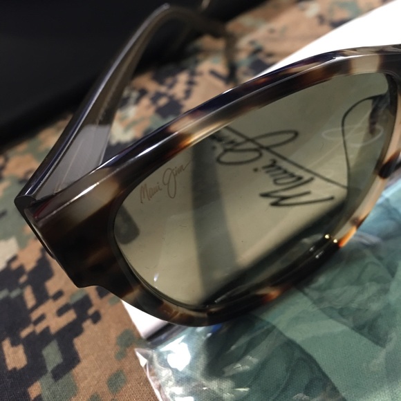 COPY - Maui Jim sunglasses. - Picture 2 of 6